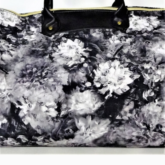 Adrienne Vittadini Travel Duffel Weekender Bag - Picture 2 of 7